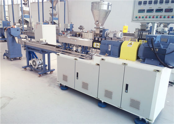 ประเทศจีน Double Screw Lab Scale เครื่องอัดรีดด้วยผลผลิต 5-10 กก. / ชม. ประสิทธิภาพสูง ผู้ผลิต